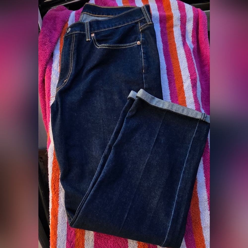 Men's Dk.Blue Levi's 514 straight fit jeans. 36x30. NEW